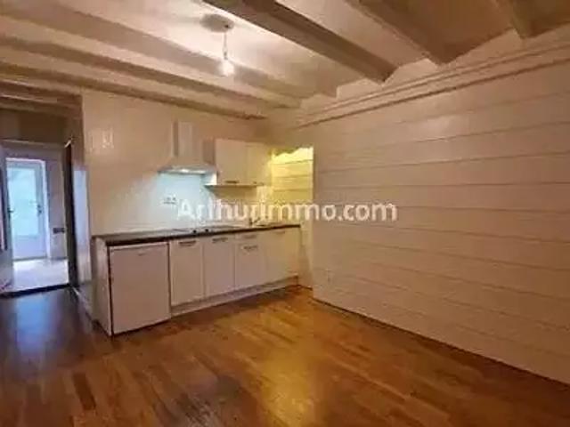 Lons le Saunier 39000 Location appartement 1 pièce t1