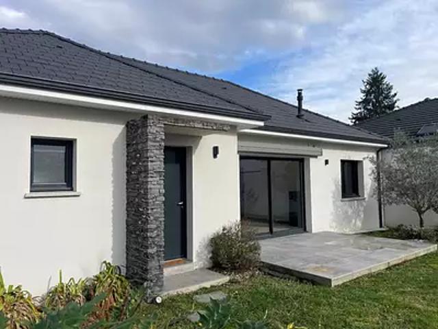 Lons 64140 Location maison 5 pièces t5 au dernier étage terrasse