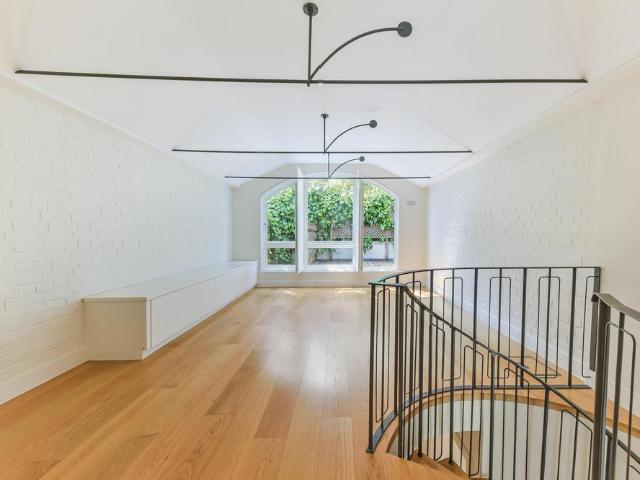Lonsdale Place, London, N1 2 bed end of terrace house to rent £5,000 pcm £1,154 pw