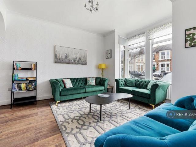 Lonsdale Road, London, E11 6 bed terraced house to rent £4,060 pcm £937 pw