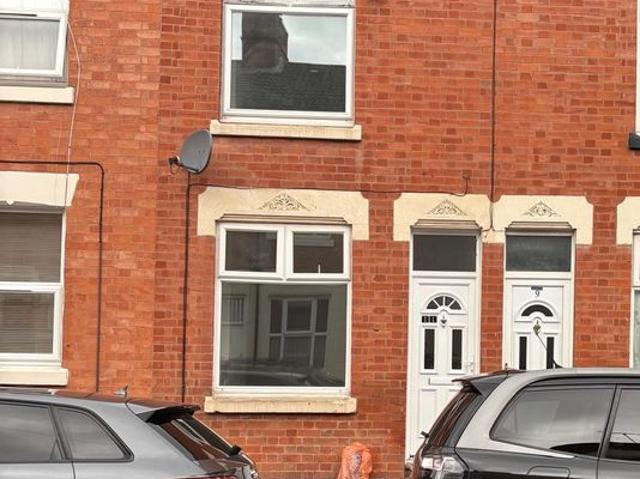 Lonsdale Street, Leicester LE2, 2 bed terraced house to rent, £1,050 pcm | PrimeLocation
