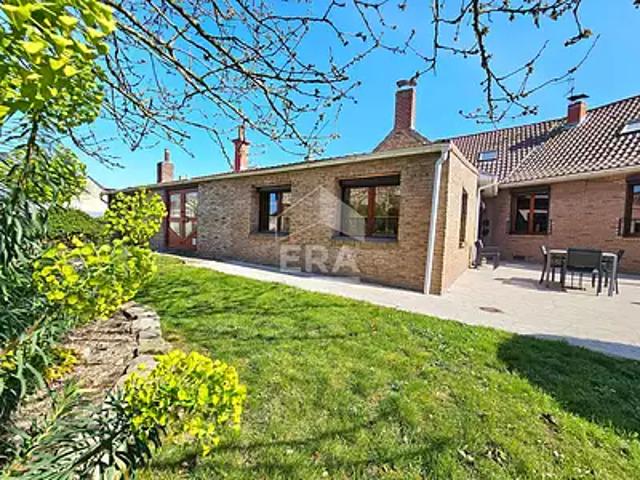 Cappelle Brouck 59630 Achat / Vente maison 9 pièces t9 au dernier étage terrasse