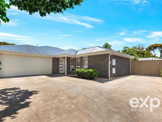 Looking for that modern home with a double garage ? You are in luck