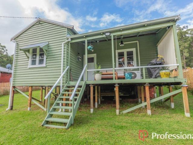 Looking for that perfect cottage home in the Southern Forest? look no further!