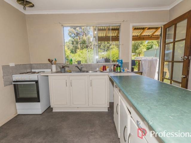 Looking for that quiet relaxed lifestyle? This home is perfect!