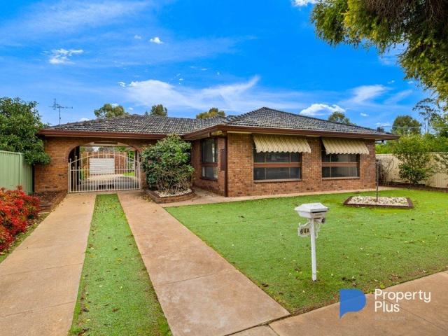 Looking for the Perfect Blend of Modern Space & Convenience?