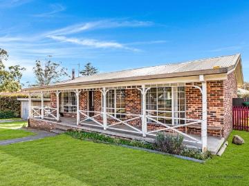 Braidwood, Jembaicumbene - Balcony, Parking