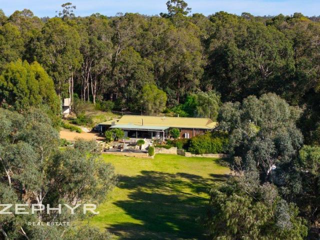 Looking for a Relaxed Country Lifestyle