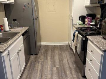 Room for rent in Palm Desert