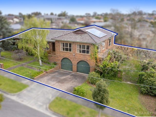 LOOKING FOR BIG? YOU HAVE HIT THE JACKPOT HERE IN ROSEWOOD DOWNS ESTATE!