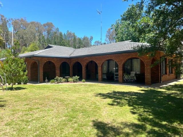 Small Acreage So Close To Town !