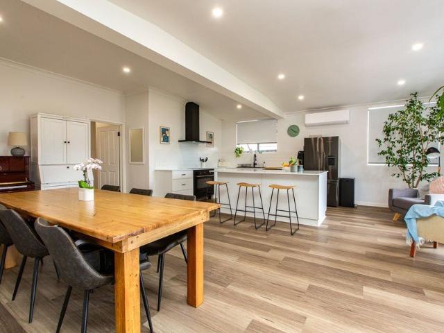Looking for space for the family in South Bunbury? Fresh New Price Now is the time to move!