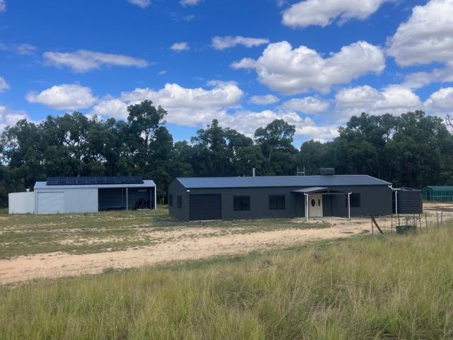 Looking for Space, Lifestyle River Frontage & 16.48 Ha
