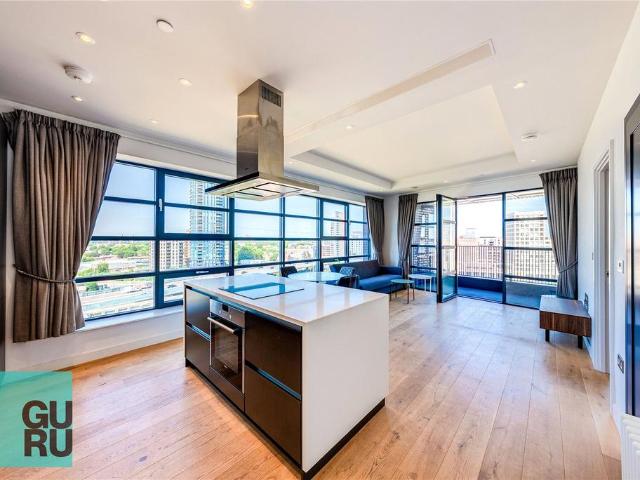 Lookout Lane, London City Island. 2 bed apartment to rent £3,500 pcm £808 pw