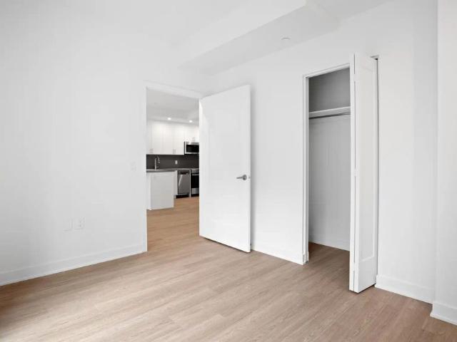 Loop Rentals — Curve  2 beds, 1 bath