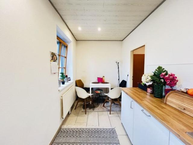 Loosdorf Zentrum: Charmante, helle Wohnung für € 495