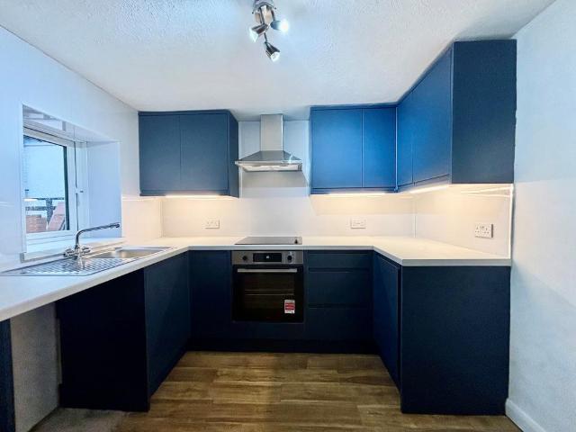 Loose Road, Maidstone, ME15 2 bed cottage to rent £1,375 pcm £317 pw