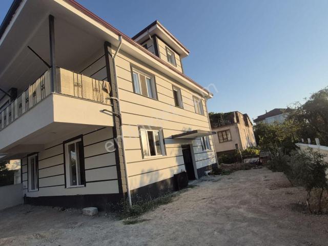 Lobby Fortis'ten Akhan Mahallesinde Satılık 2 Katlı Sıfır Bina