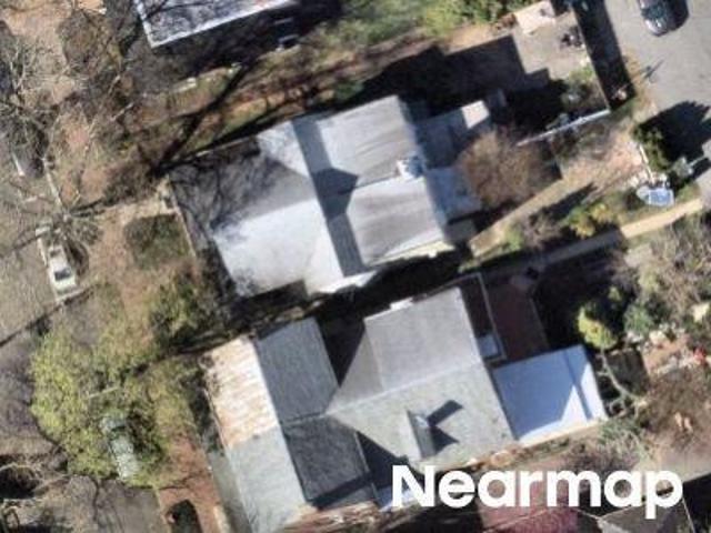 Locust Ave