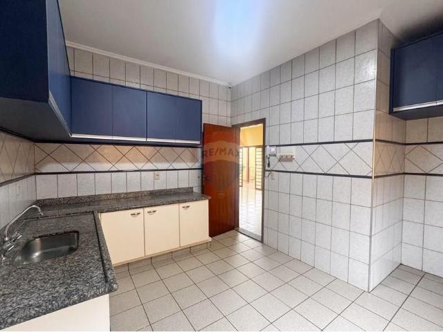 Locação Casa Térrea no Bairro Lagoinha 4 Dormitórios, 207 m², Ribeirão Preto/SP