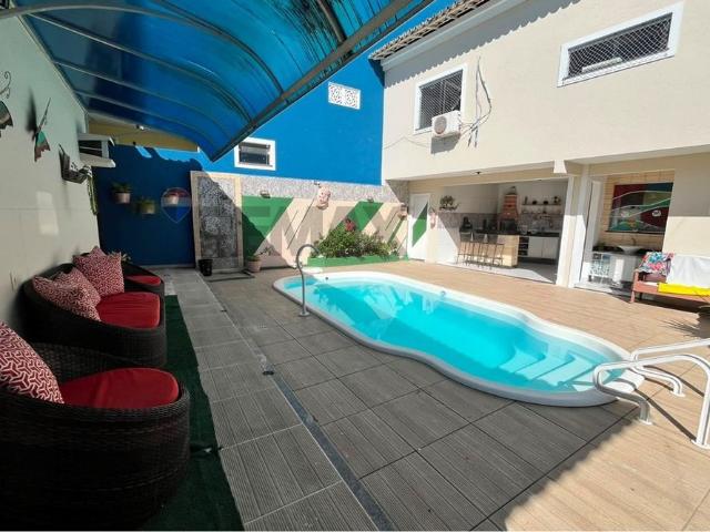 Locação Casa Mobiliada com Piscina em Itinga, Lauro de Freitas!