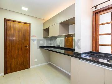 Locação Casa Santa Felicidade – 193m² 2 vagas – Condomínio Fechado