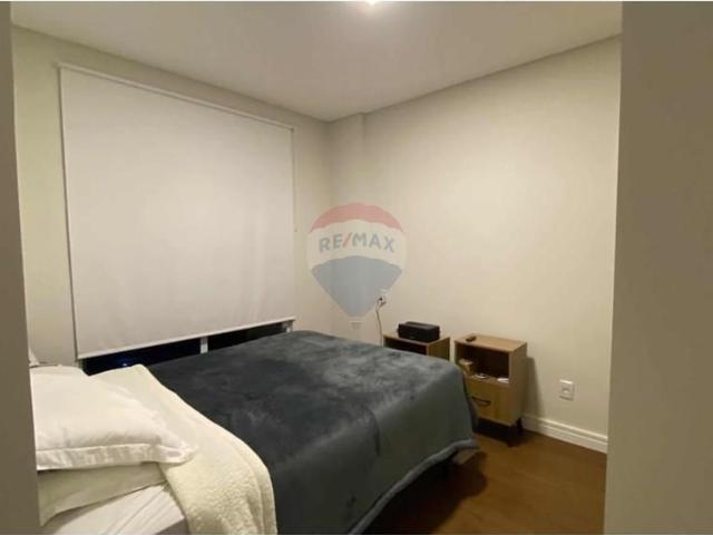 Locação anual no Centro de Itajaí, SC: Apartamento com 2 Quartos