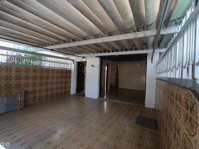 Locação de casa sobrado na ponta da praia em santos!3: dormitórios com 2 vagas!