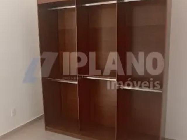 Locação de Apartamentos / Padrão na cidade de São Carlos