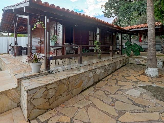 LOCAÇÃO | Residência de Alto Padrão Mobiliada no Park Way