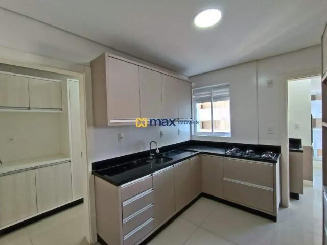 Locação: Ótimo apartamento com 3 suítes. Centro. Balneário Camboriú
