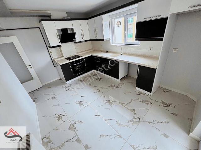 Loca'dan Fevzi Çakmak Mahallesi'de 4 Yıllık Full+full Daire