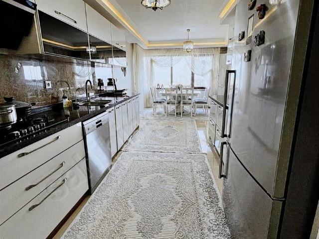 Loca'dan Komple Ankara Manzaralı Dev'gibi 4+1 Mega Lüx Daire!