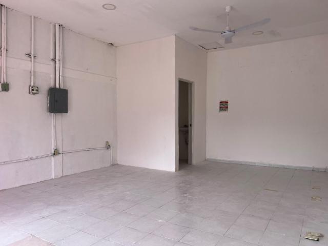 Local 3 Plaza en Renta