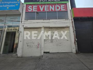 ¡Bajo de Precio! Espectacular Local en Venta Frente a Mundo E | Visibilidad Total Sobre Periférico Norte