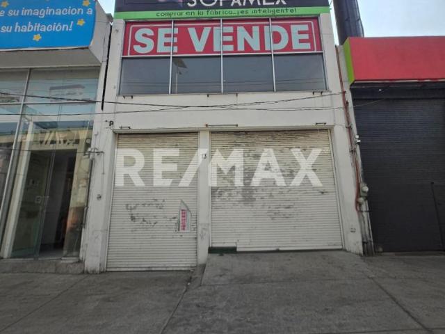 ¡Bajo de Precio! Espectacular Local en Venta Frente a Mundo E | Visibilidad Total Sobre Periférico Norte