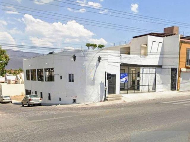 LOCAL Y/O OFICINAS SALIDA A CELAYA SOBRE LIBRAMIENTO