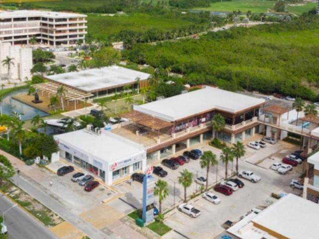 Local Zona Hotelera