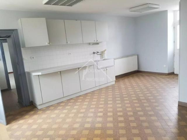 local avec appartement