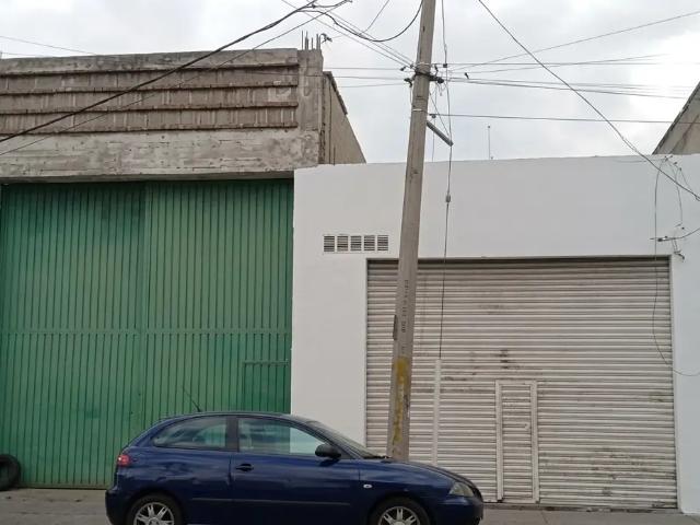 Local bodega en renta centro histórico Puebla