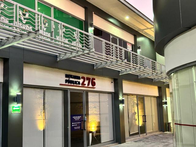 LOCAL COMERCIAL 22 PLAZA MARES
