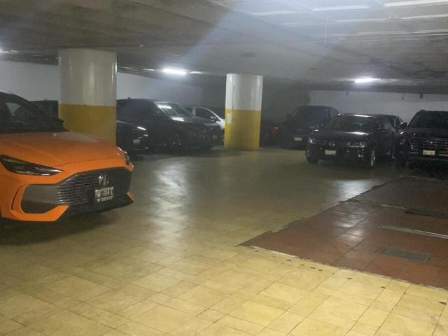 LOCAL COMERCIAL 733 METROS NIVEL MENOS 1