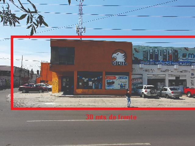 LOCAL COMERCIAL CON ALMACEN OFICINAS SOBRE AVENIDA IMPORTANTE