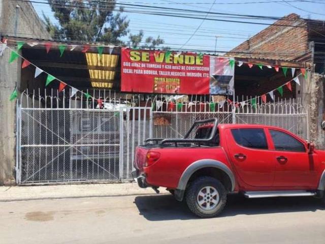 LOCAL COMERCIAL CON BODEGA CARGA PARA MATERIALES DE CONST