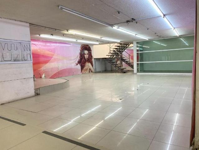 LOCAL COMERCIAL CON BODEGA EN RENTA LEON, GTO. ZONA CENTRO SOBRE AV. MIGUEL ALEMAN