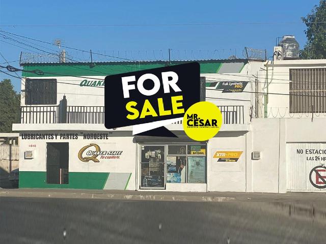 Local Comercial con Casa sobre Ave. Principal por Blvd. Solidaridad