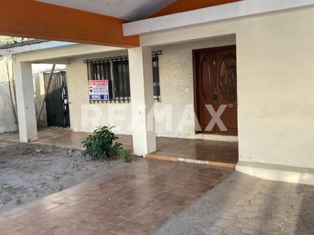 LOCAL COMERCIAL CALLE RIO QUELITE