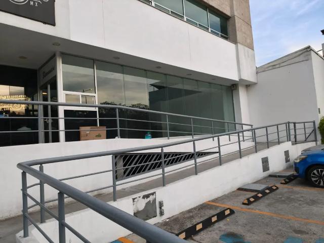 Local comercial a pie de calle en Tlalnepantla