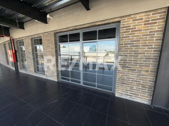 LOCAL COMERCIAL AV ZARAGOZA CENTRO QUERETARO
