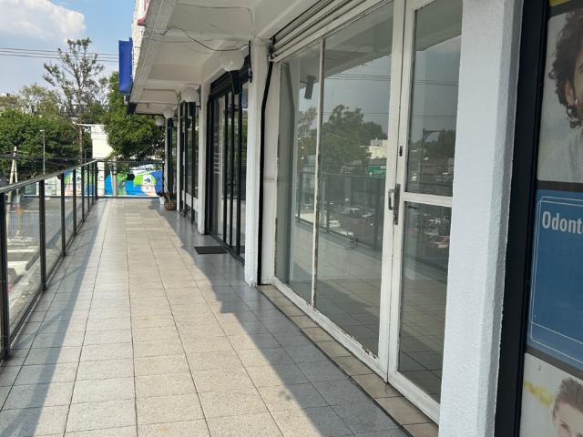 LOCAL COMERCIAL DIVISIÓN DEL NORTE